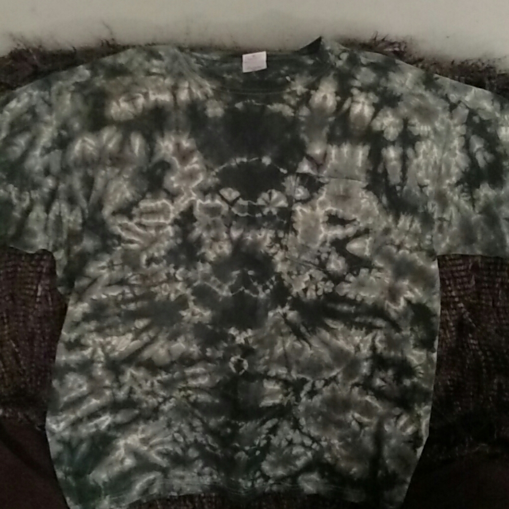 Hippie the dye t-shirt with pocket